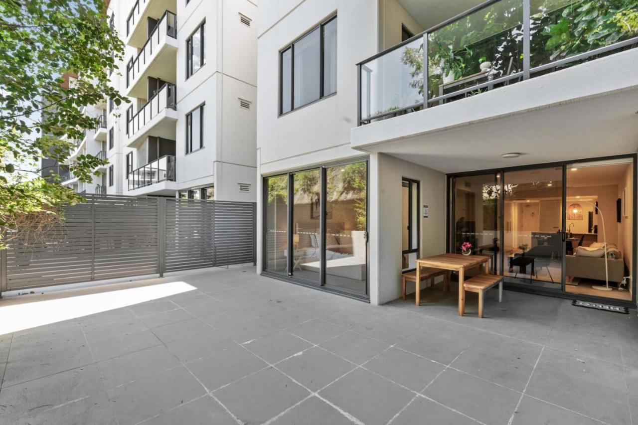 Modern 2b2b Only 10mins To Airport N Southbank Apartment Brisbane