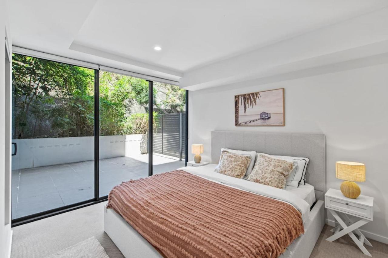 Modern 2b2b Only 10mins To Airport N Southbank Apartment *